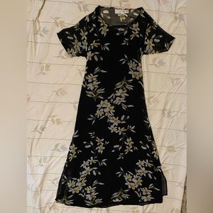 Maxi dress, black with flowers, medium, 100% polyester.